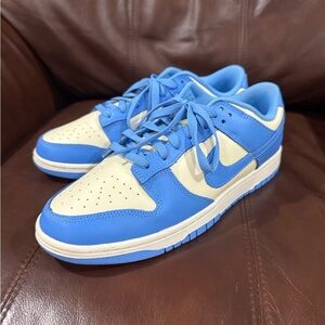 Nike Athletic Shoes in Blue and Cream